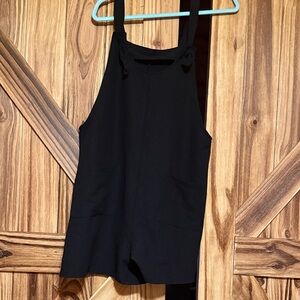 Black Sleeveless Women's Romper